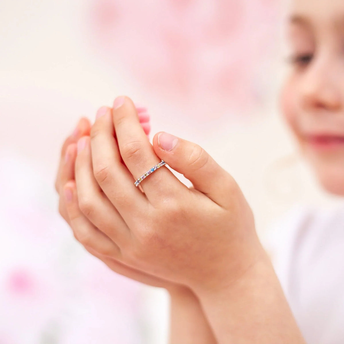 Lauren Hinkley Rainbow Collection Ring in Shell Box
