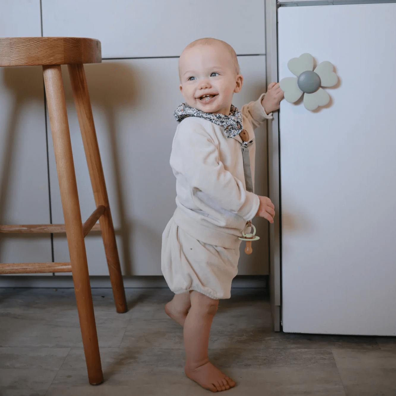 Mushie Lucky Suction Spinner Toy