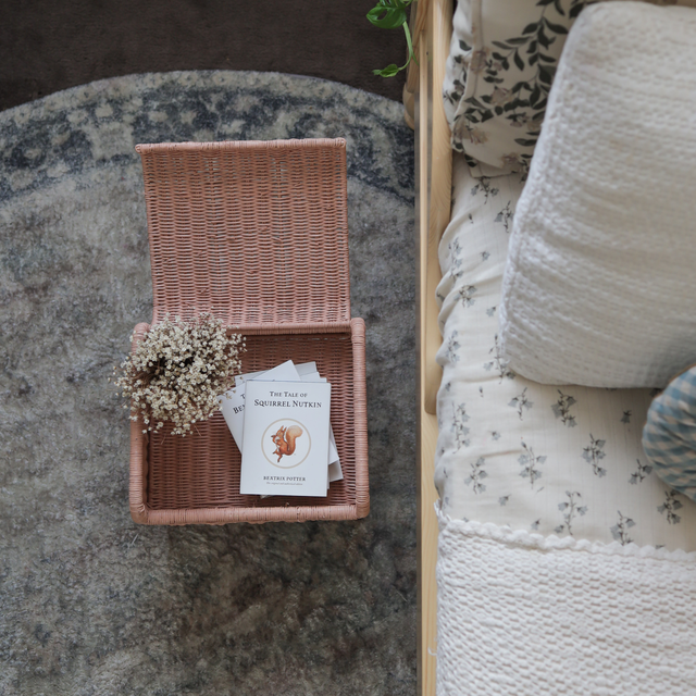 Olli Ella Storie Stool - Seashell Pink