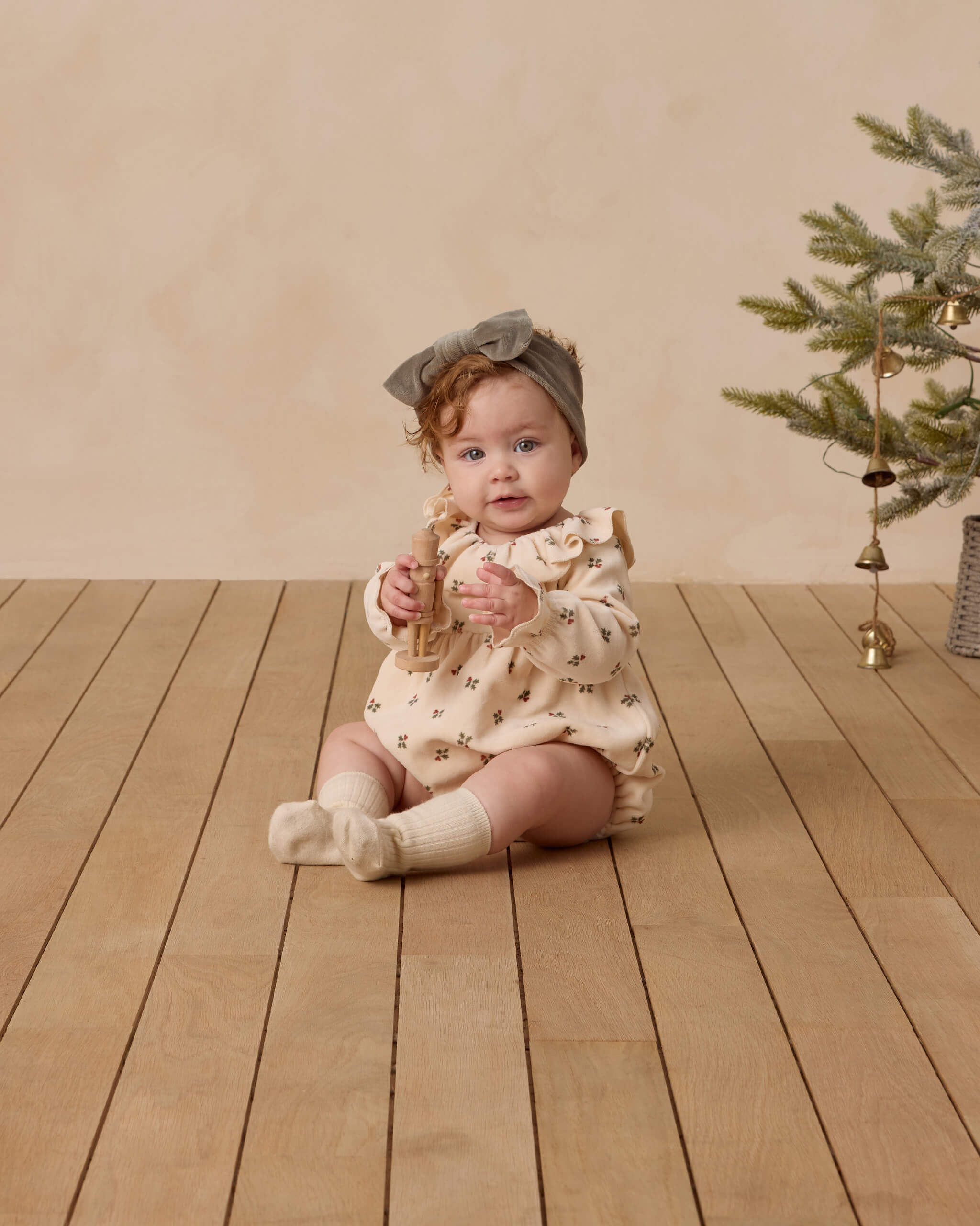 Quincy Mae Wendy Romper - Holly Berry