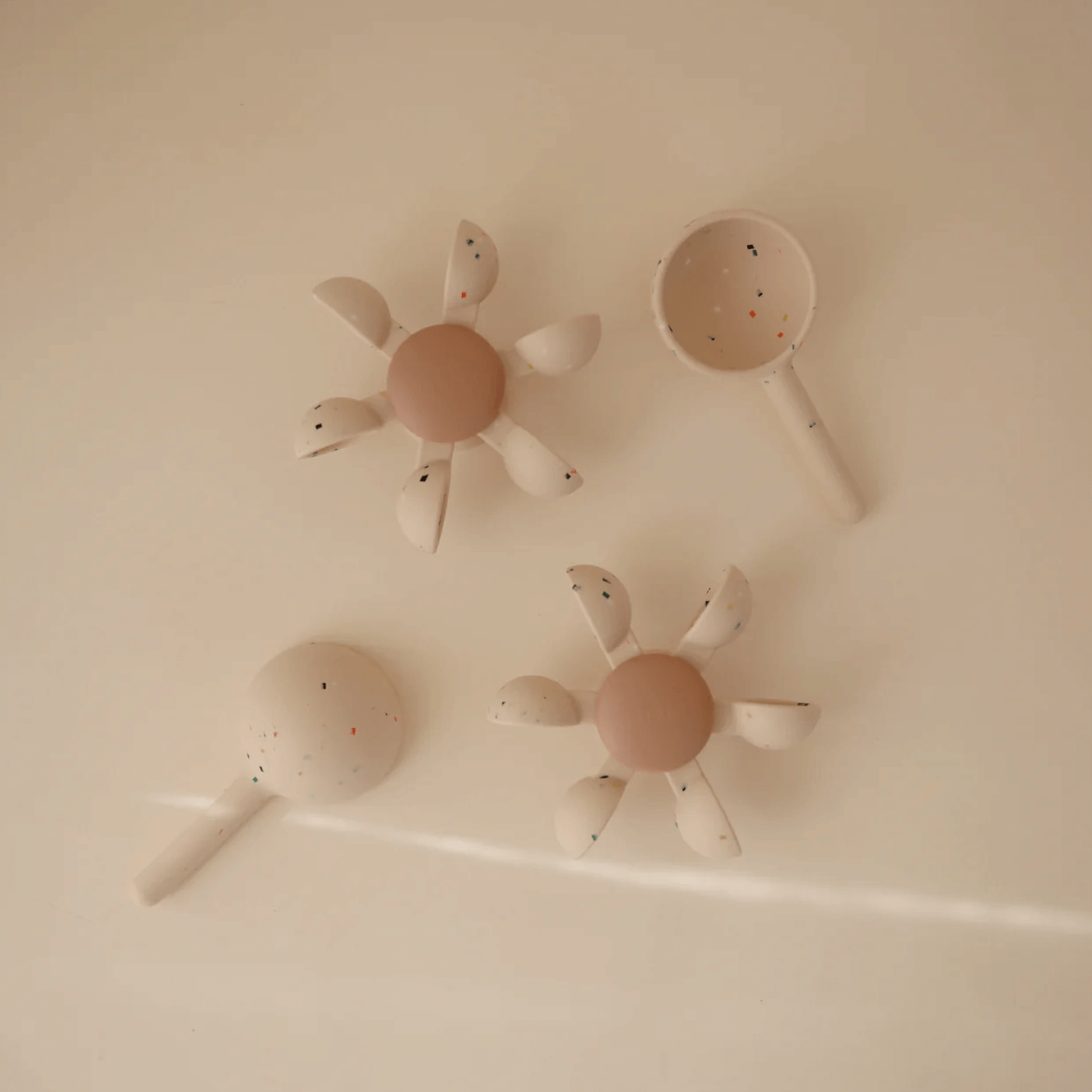 Mushie Water Wheel Bath Toy