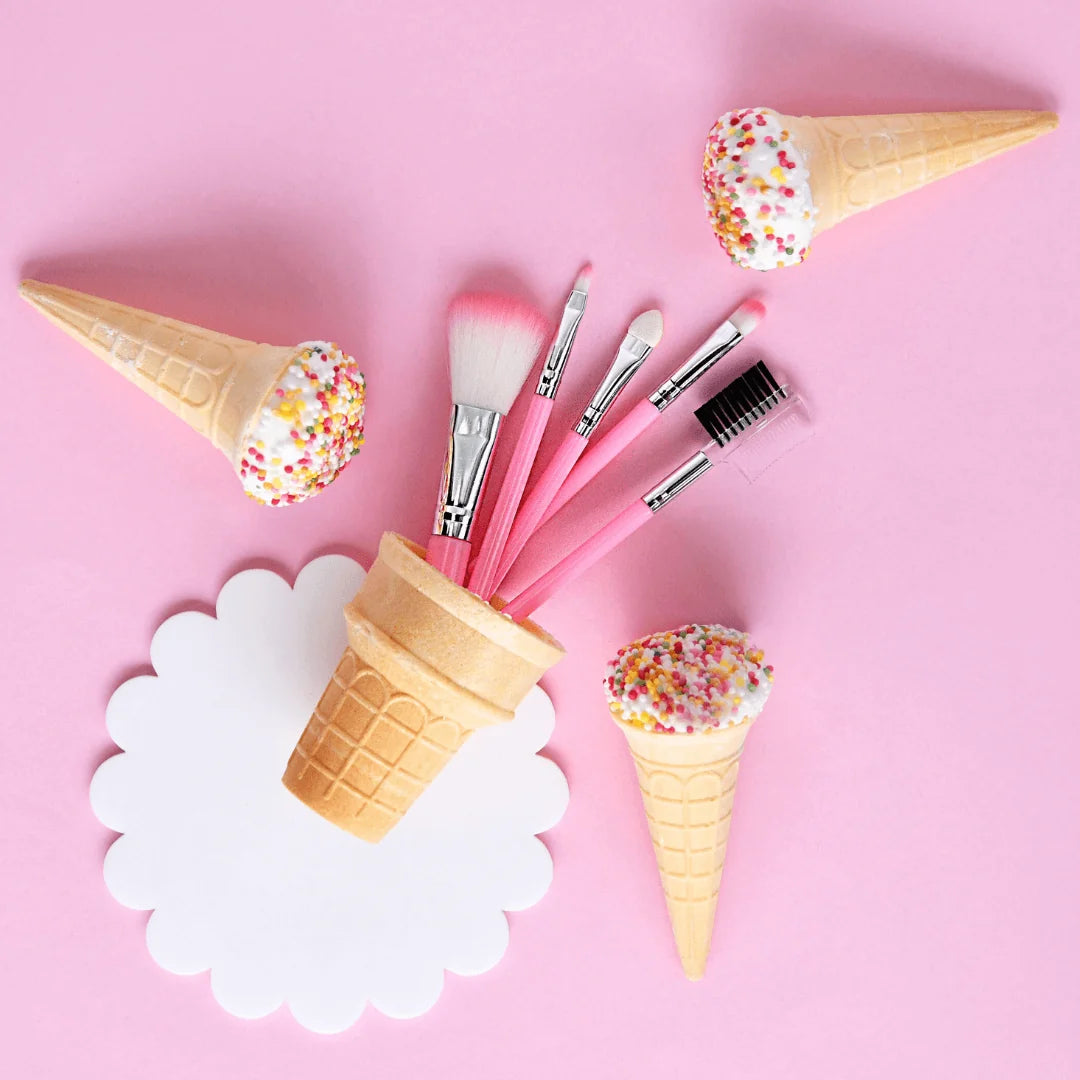 No Nasties Mini Makeup Brush Set