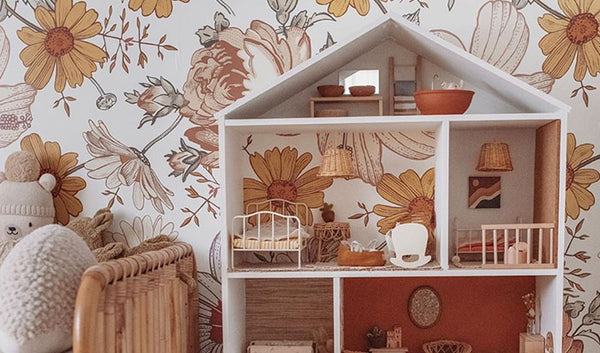 From Bookshelf to Dollshouse