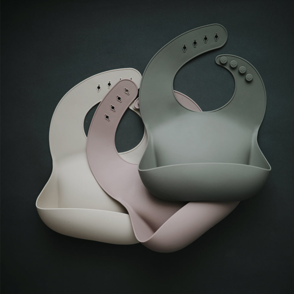 Mushie Silicone Bib - Cambridge Blue