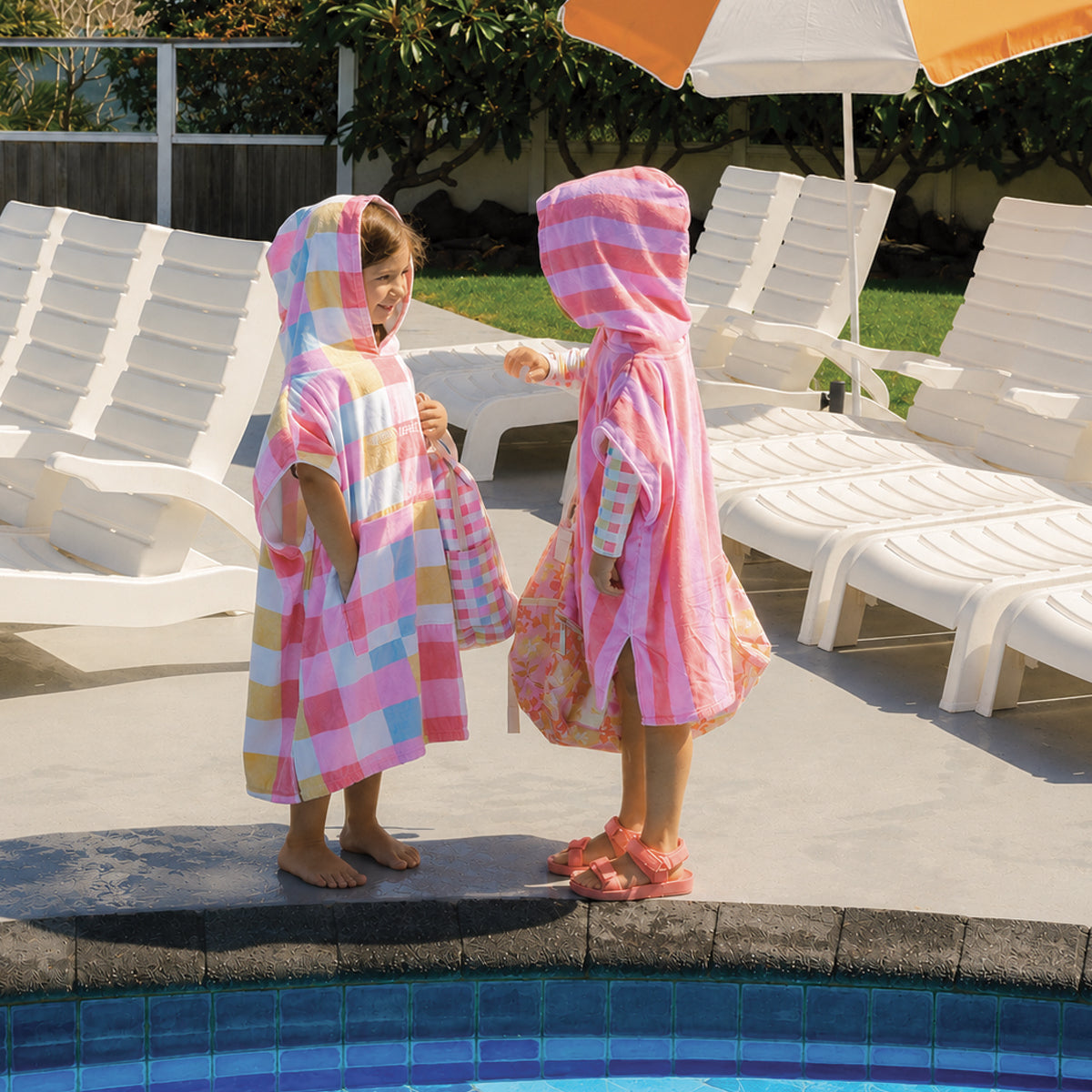 Hooded Towel- Flamingo Stripe