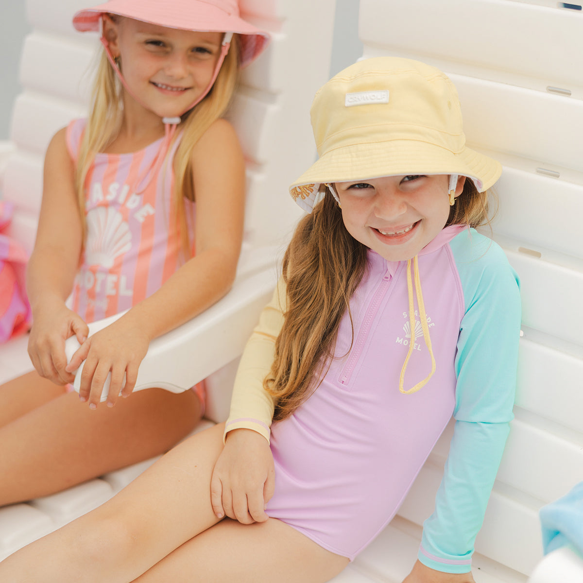 Reversible Bucket Hat - Flamingo Stripe