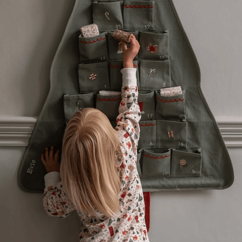 Avery Row Advent Calendar - Christmas Tree