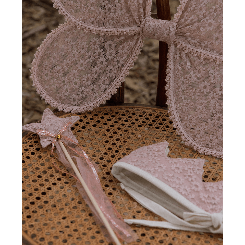 NoraLee Wings -  Rose Embroidered Daisy