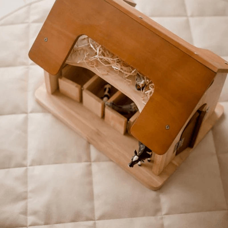 Q Toys Horse Stable