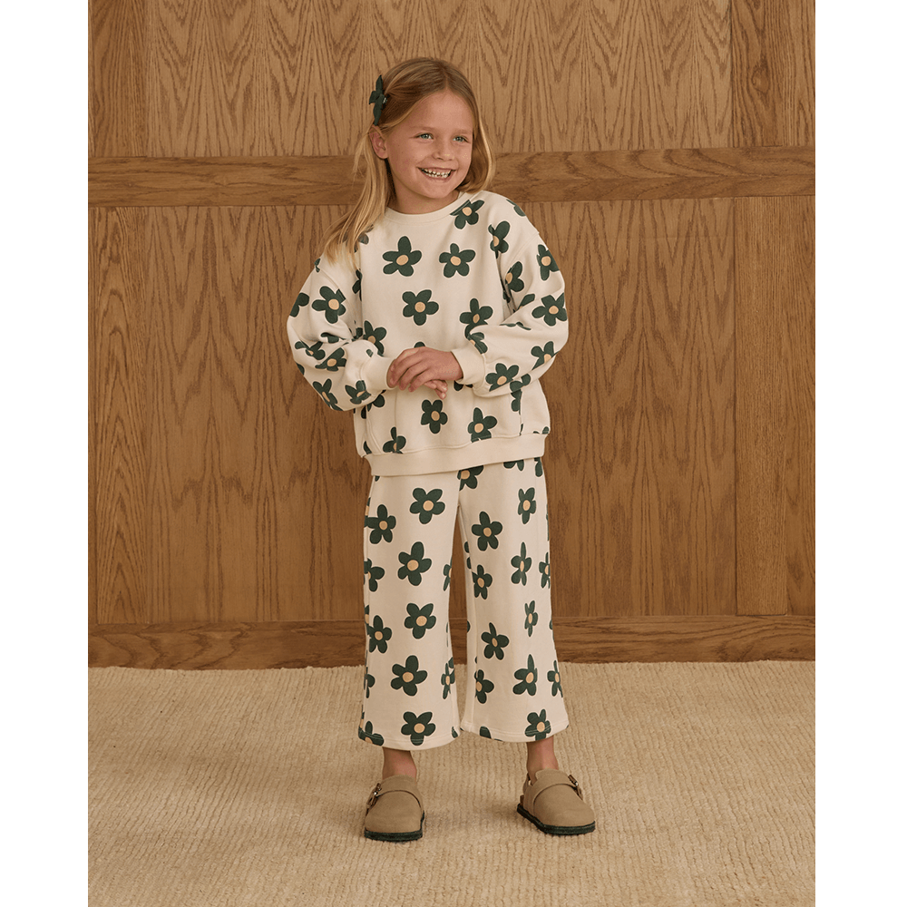 Rylee + Cru Oversized Sweatshirt - Daisy