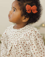 Quincy Mae Crochet Bow - Cranberry