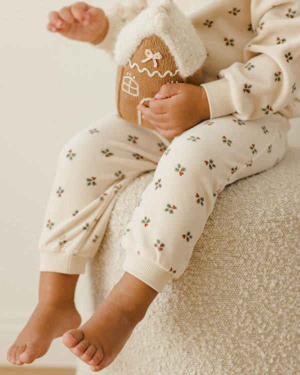 Quincy Mae Velour Relaxed Sweatpant - Holly Berry