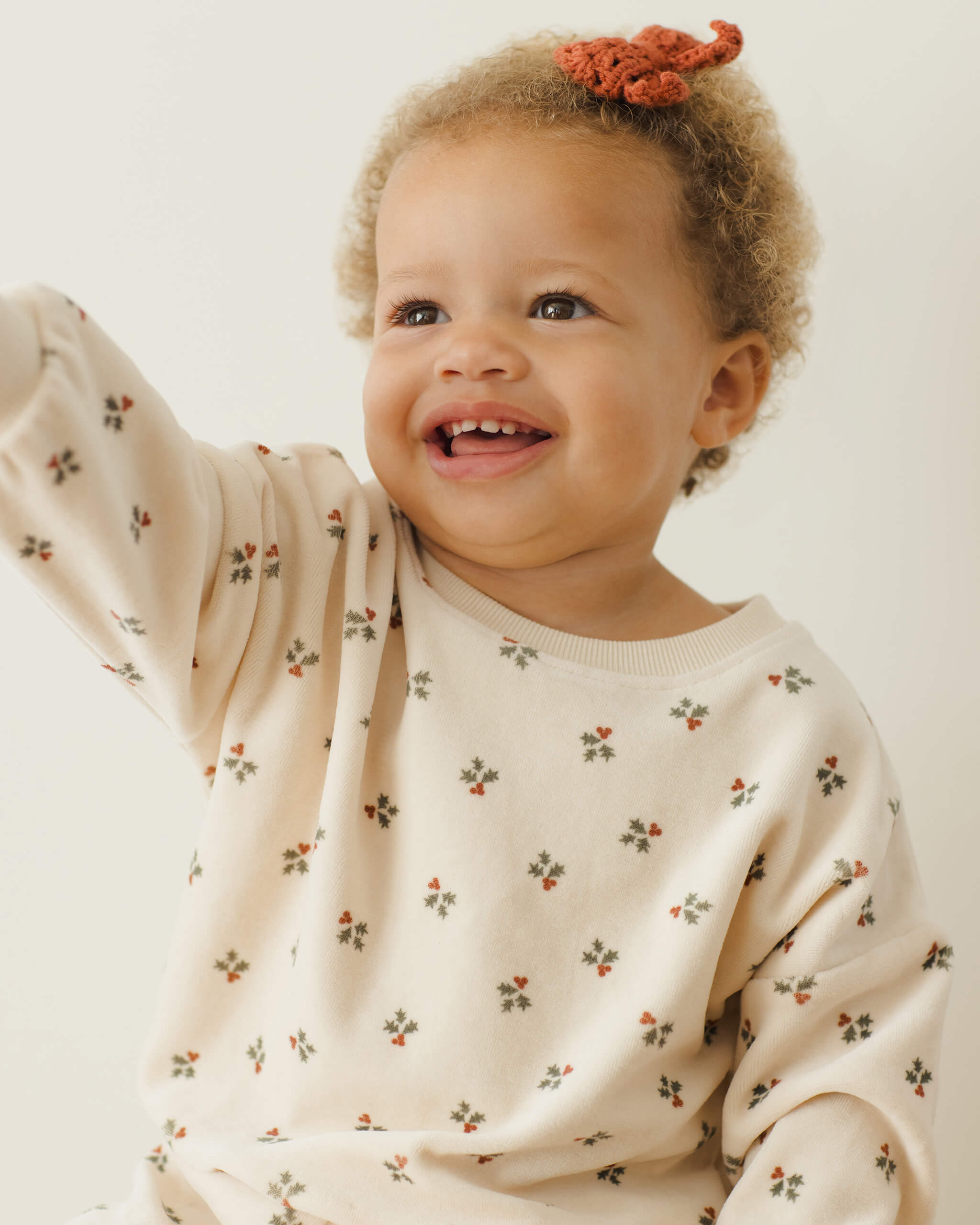 Quincy Mae Velour Relaxed Sweatshirt - Holly Berry