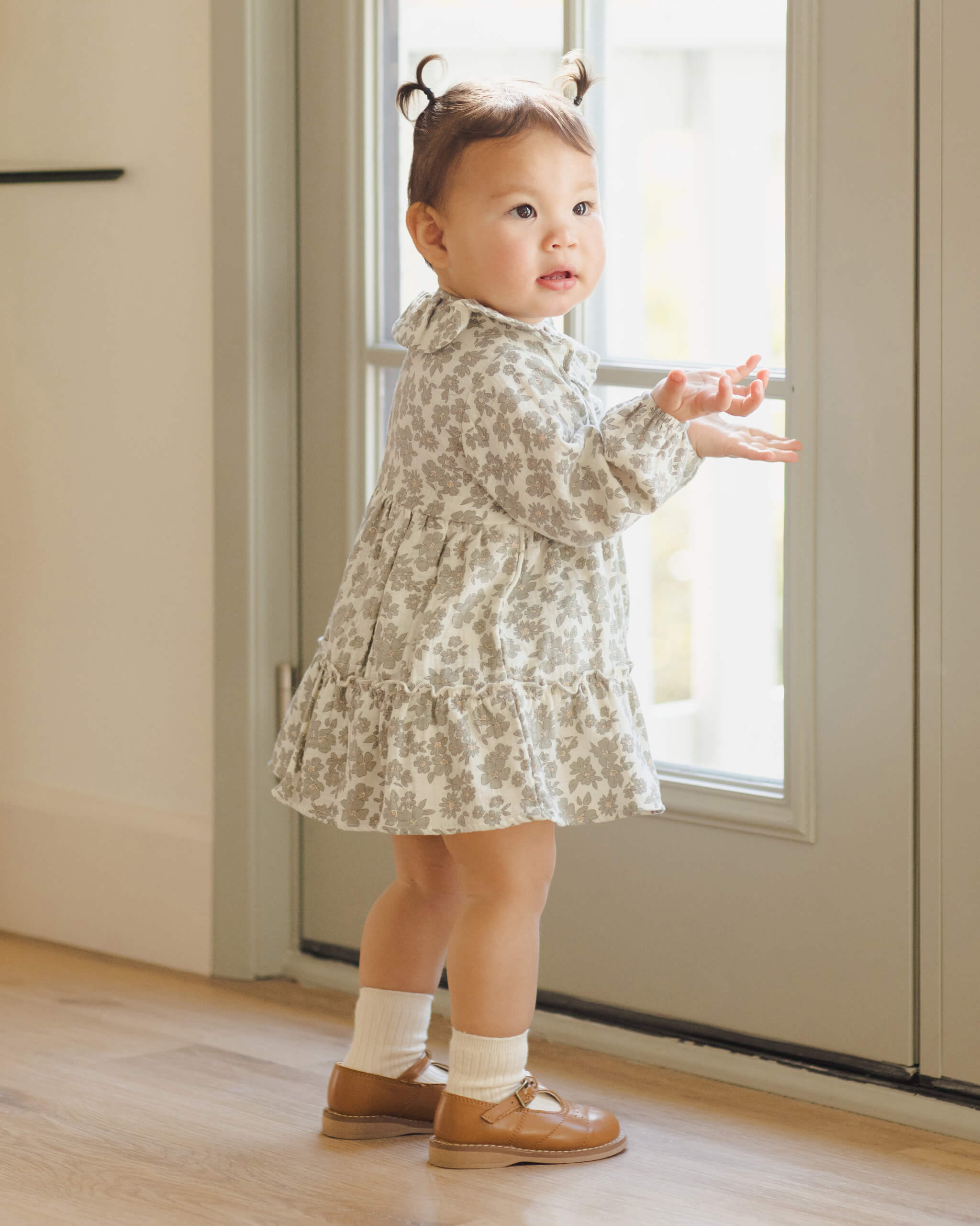 Quincy Mae Ruffle Collar Button Dress - Green Floral