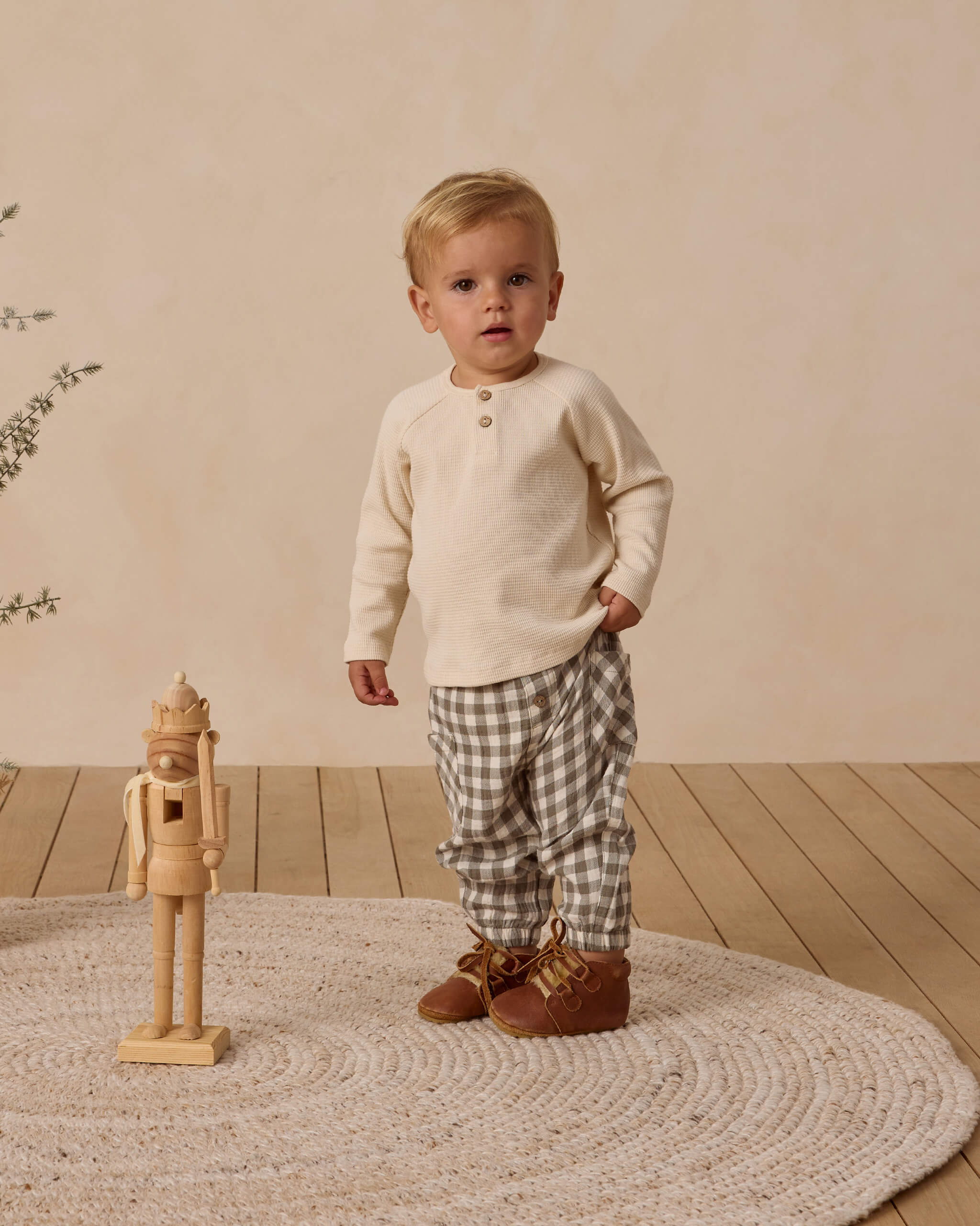 Quincy Mae Luca Pant - Forest Check