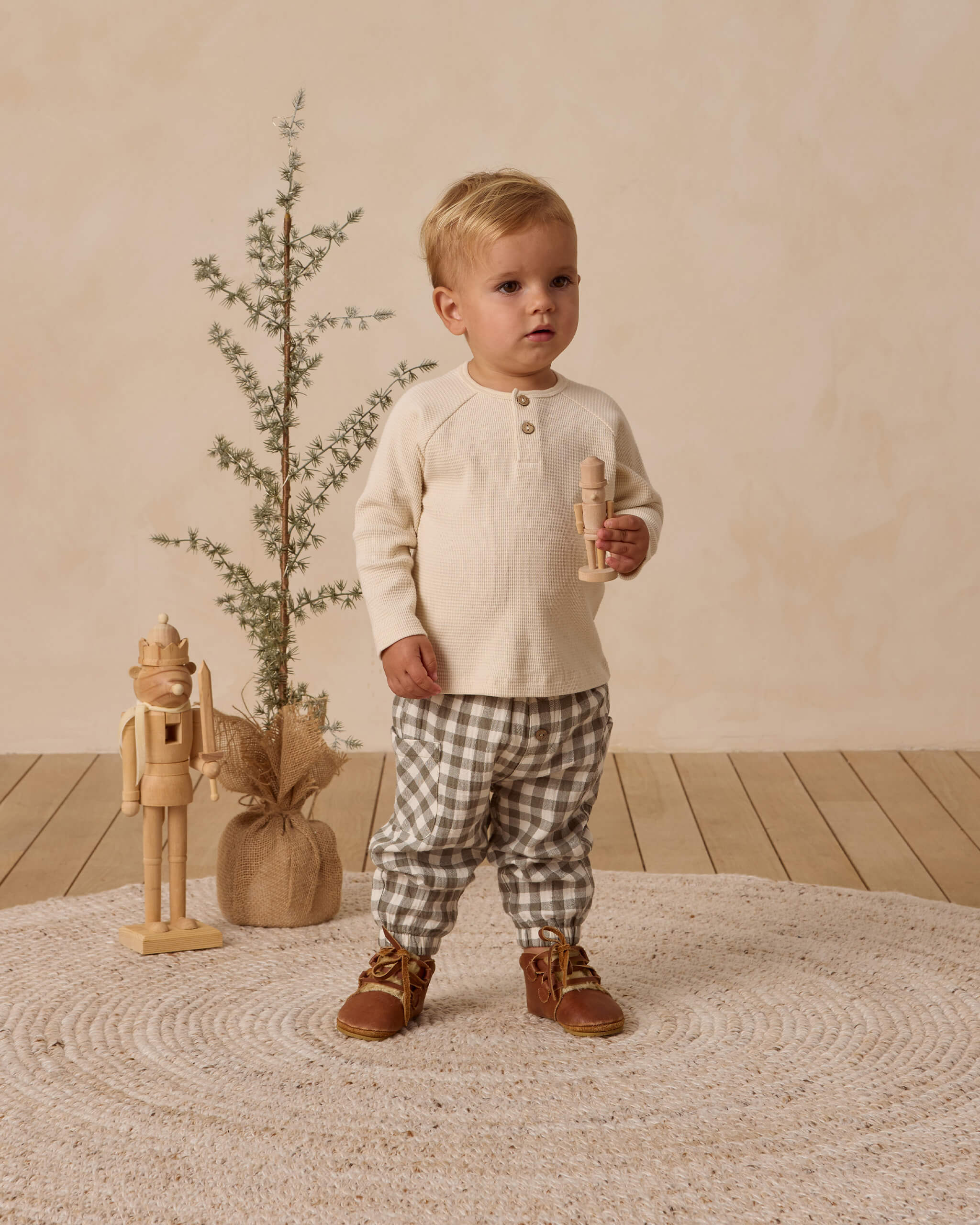 Quincy Mae Luca Pant - Forest Check