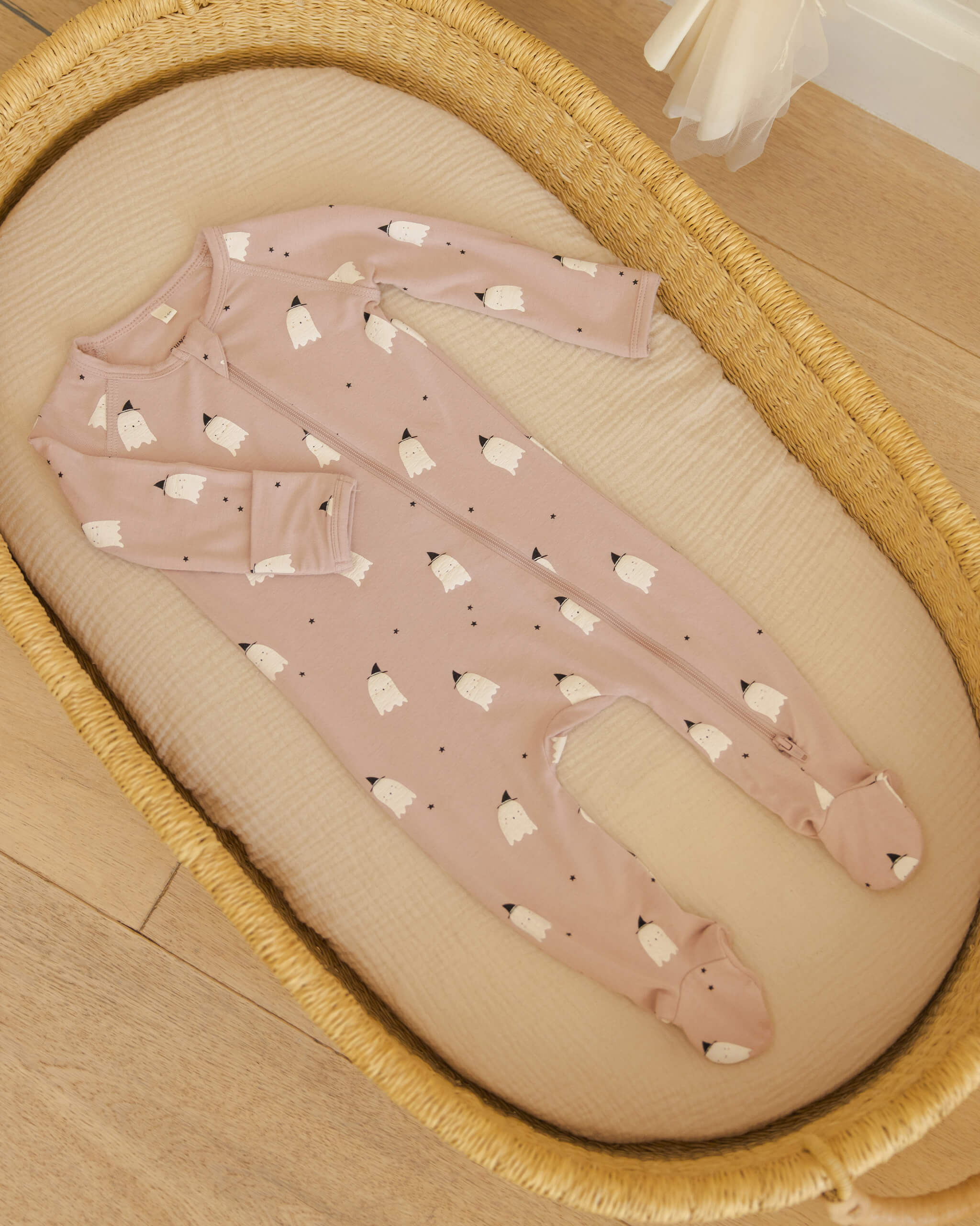 Quincy Mae Bamboo Zip Footie - Pink Ghosts