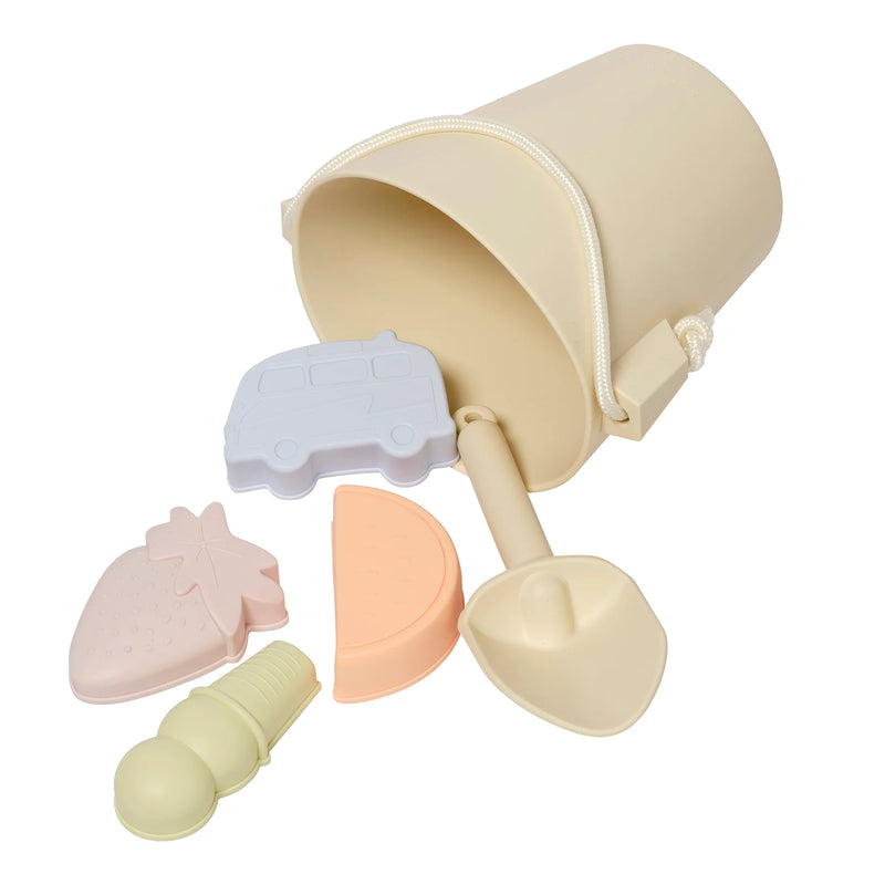 Sunnylife Silicone Bucket & Spade Set - Apple Sorbet