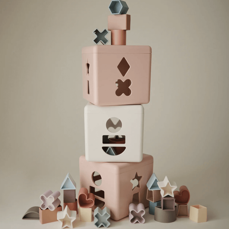 Mushie Shape Sorting Box - Blush