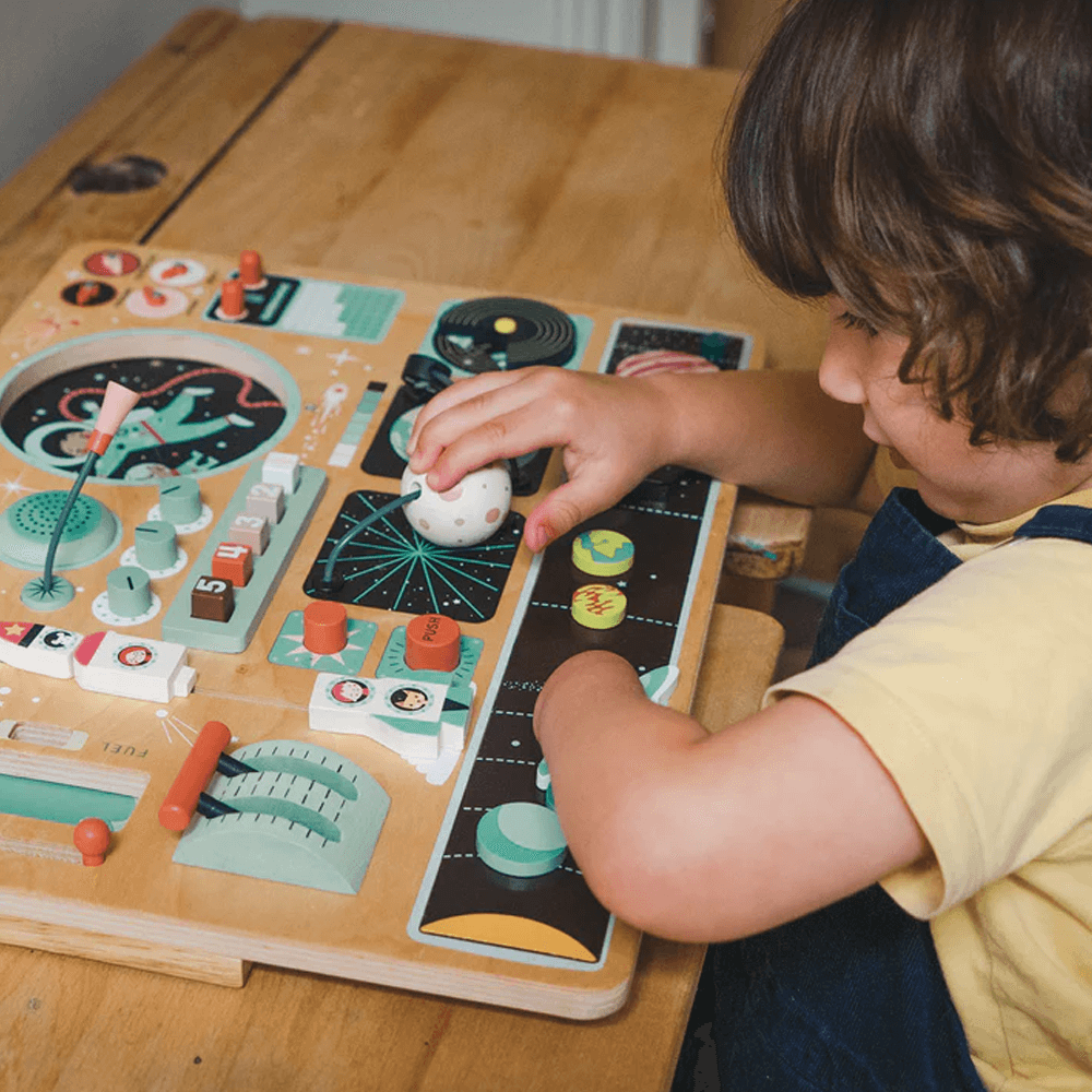 Tender Leaf Space Station