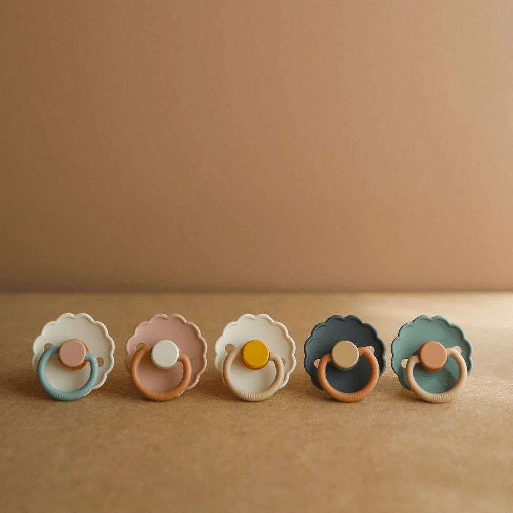 Frigg Pacifier Daisy - Latex - Chamomile