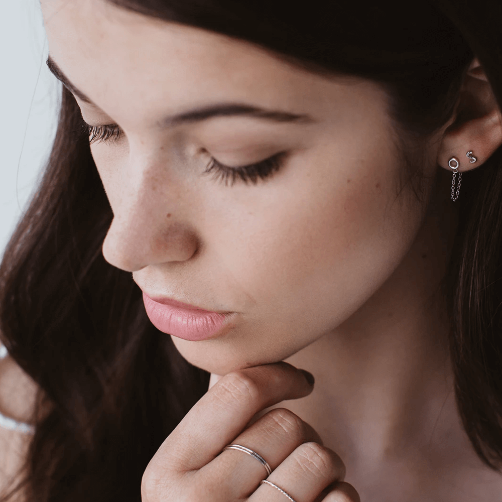 Sophie Store Twist Band Ring