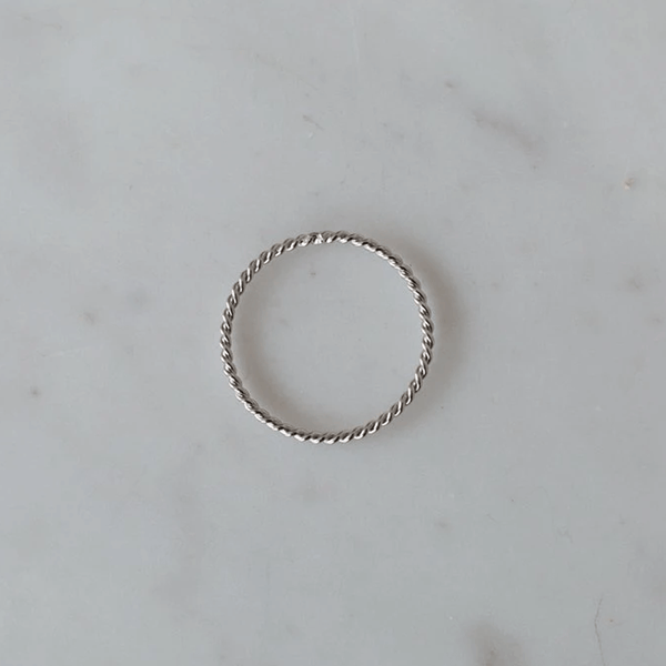 Sophie Store Twist Band Ring