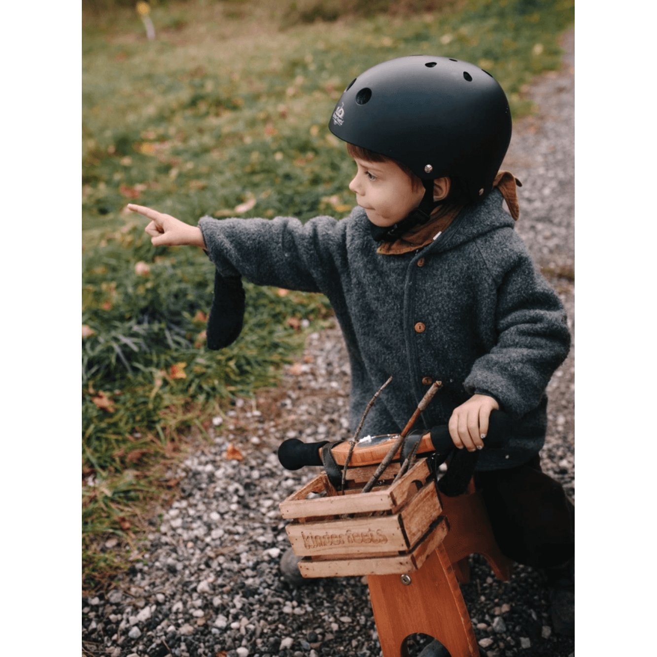 Kinderfeets Helmet - Matte Black