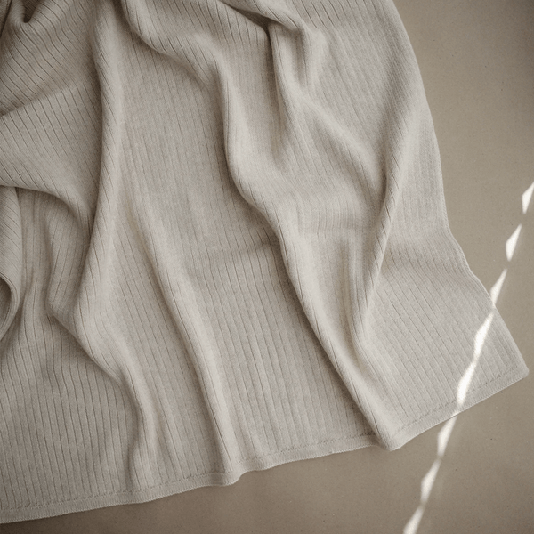 Mushie Knitted Ribbed Blanket - Beige Melange
