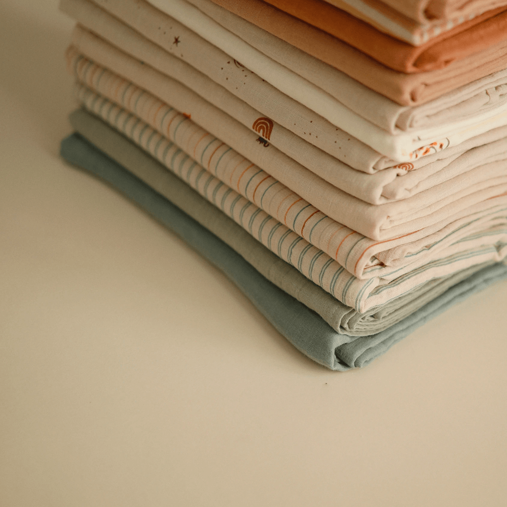 Mushie Swaddle - Falling Stars