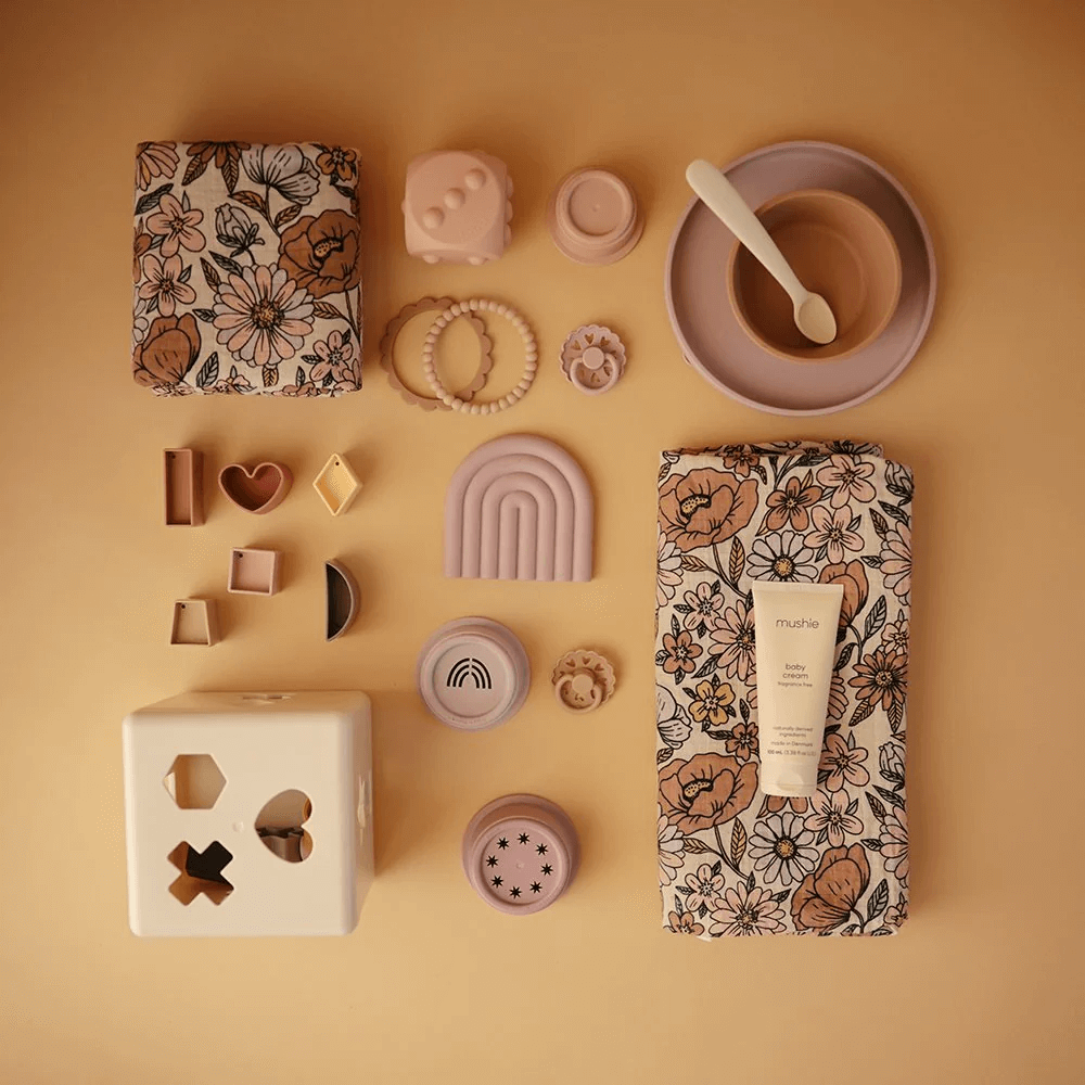 Mushie Swaddle - Retro Flowers