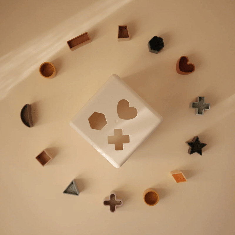 Mushie Shape Sorting Box